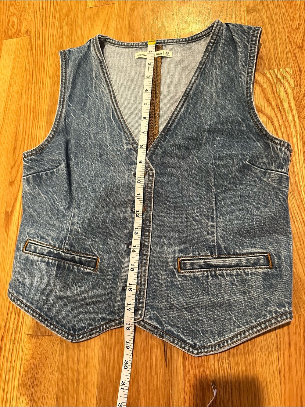 Abercrombie & Fitch Denim Vest XS | Light Wash Button Front Utility Vest - Picture 8 of 13